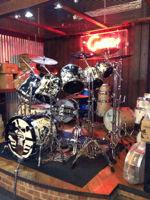 Nicko Mcbrain Setup